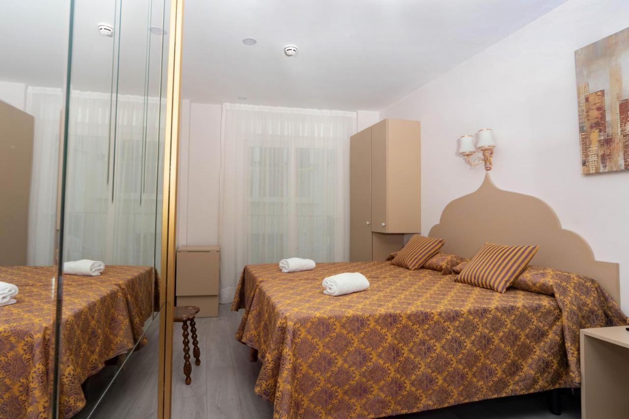 Hotel Clopy Rocamar Benidorm Zewnętrze zdjęcie